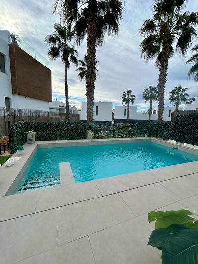 Image No.32-3 Bed Villa for sale