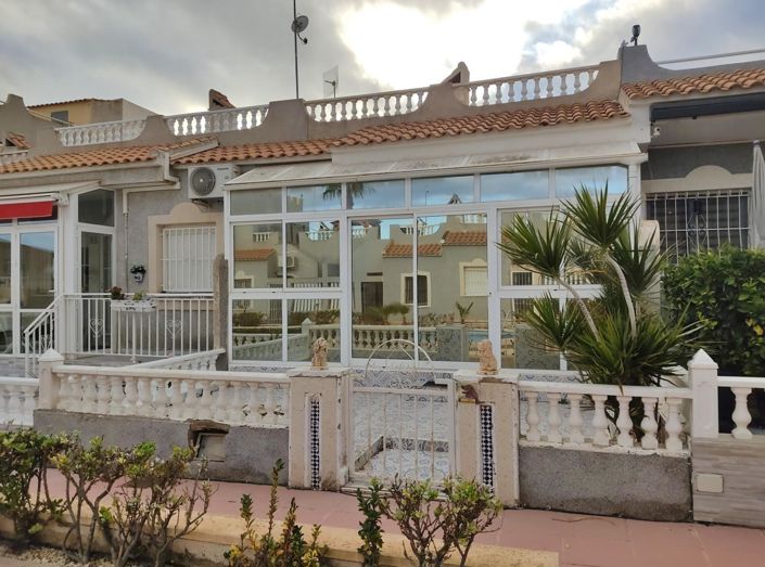 Image No.1-Maison de ville de 2 chambres à vendre à Orihuela Costa