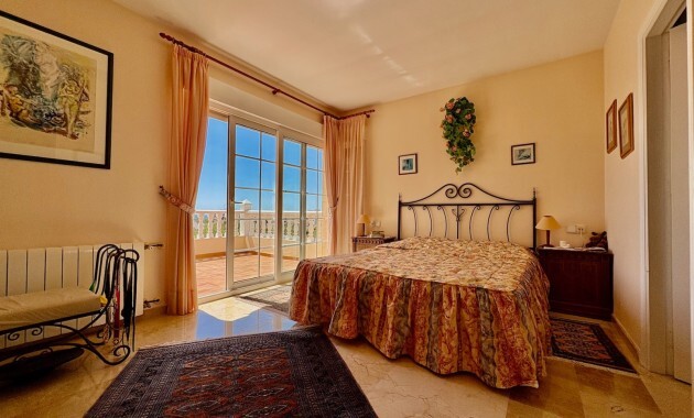 Image No.14-2 Bed Villa for sale