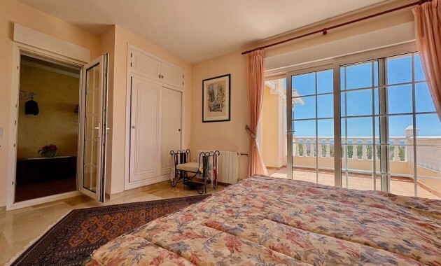 Image No.15-2 Bed Villa for sale