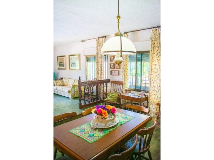 Image No.15-5 Bed Villa for sale