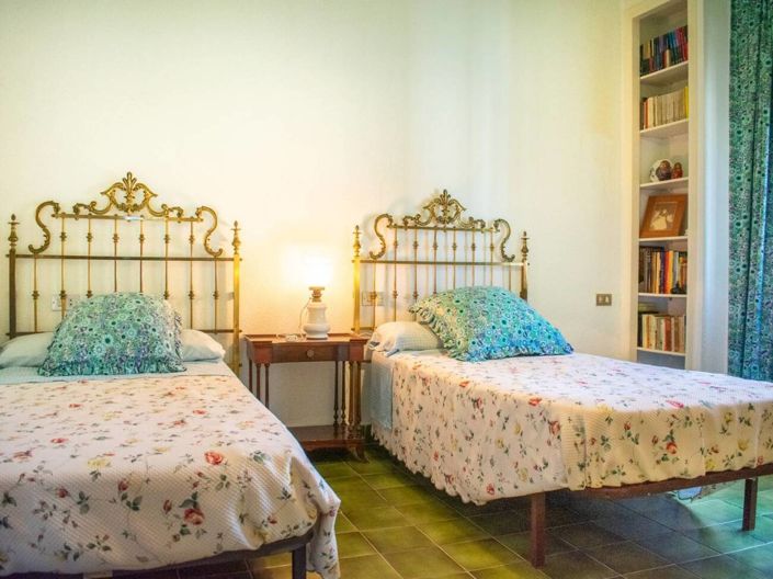 Image No.23-5 Bed Villa for sale