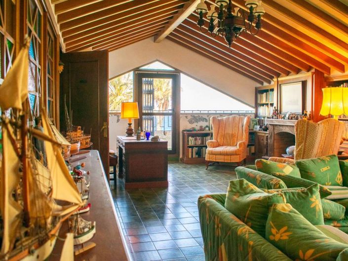 Image No.30-5 Bed Villa for sale