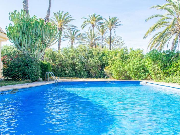 Image No.36-5 Bed Villa for sale