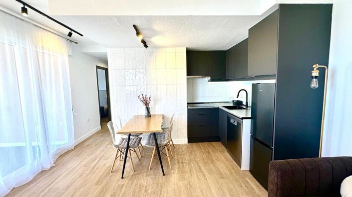 Image No.2-2 Bed Property for sale