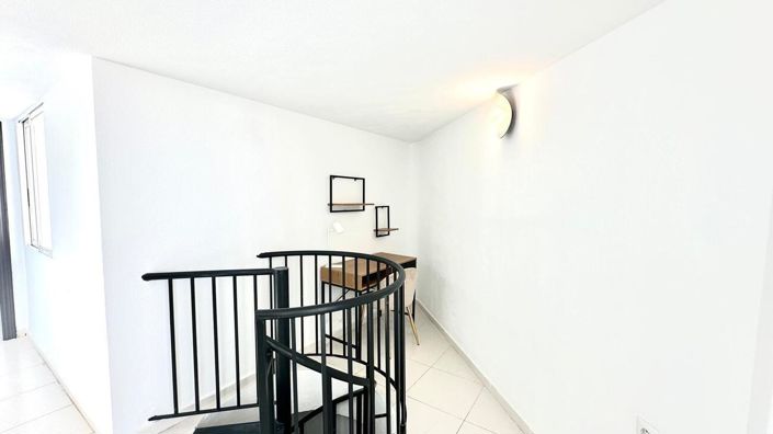 Image No.24-2 Bed Property for sale