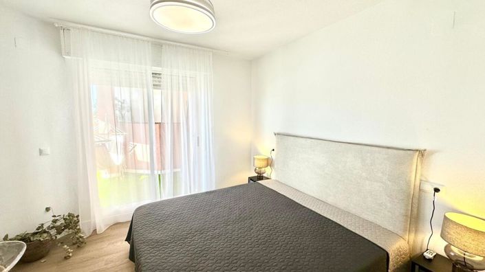 Image No.8-2 Bed Property for sale