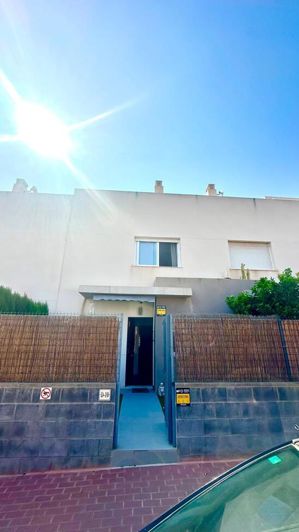 Image No.2-Maison de ville de 3 chambres à vendre à Alicante