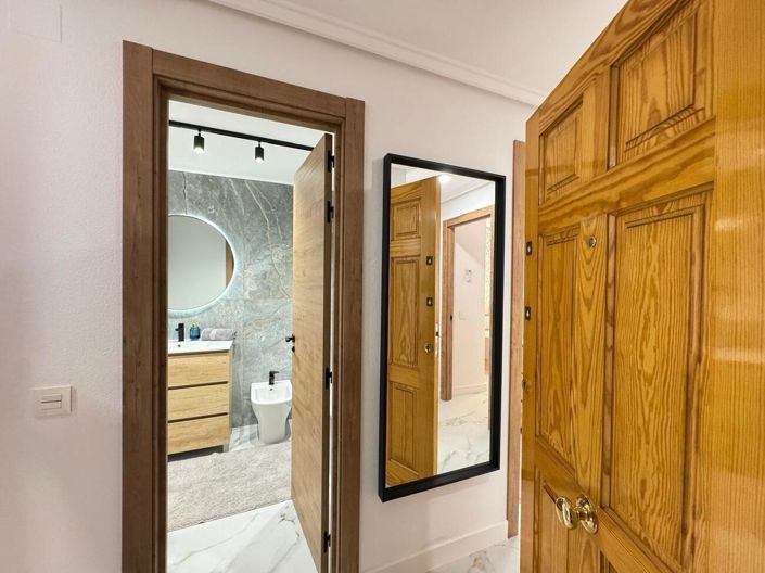 Image No.10-4 Bed Apartment for sale