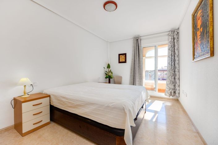 Image No.10-3 Bed Apartment for sale