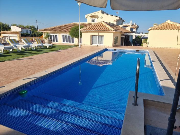 Image No.1-2 Bed Villa for sale