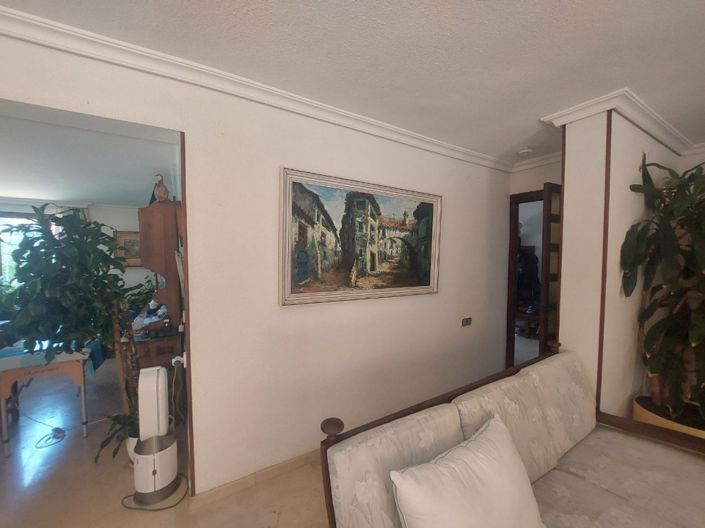 Image No.27-5 Bed Villa for sale