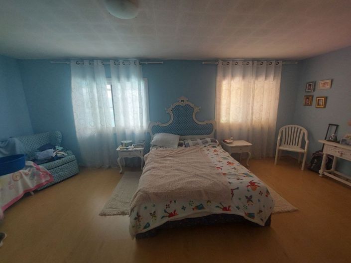 Image No.39-5 Bed Villa for sale