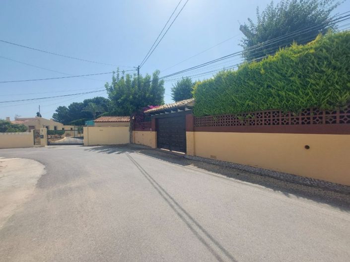 Image No.49-5 Bed Villa for sale