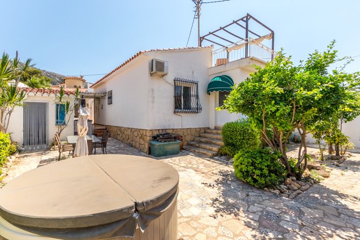 Image No.1-Villa de 2 chambres à vendre à Albir