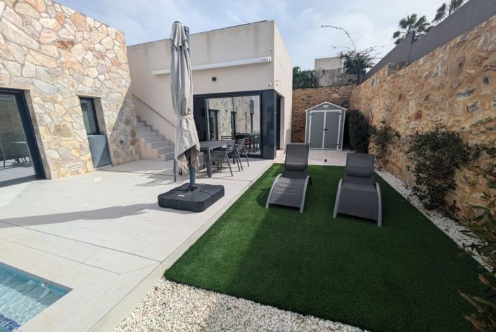 Image No.12-3 Bed Villa for sale