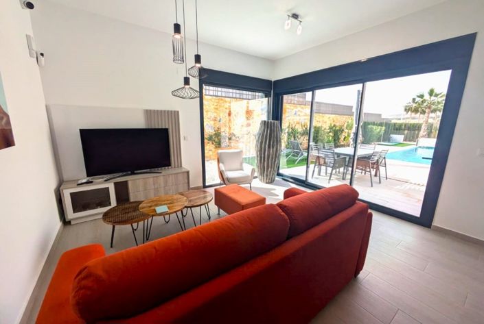 Image No.29-3 Bed Villa for sale