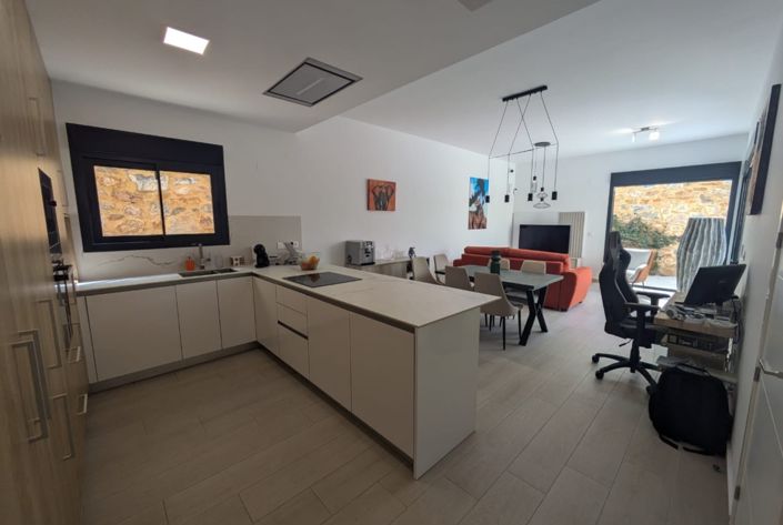 Image No.6-3 Bed Villa for sale