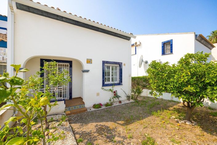 Image No.11-3 Bed Townhouse for sale