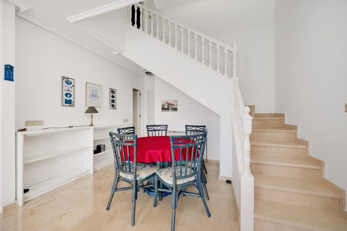 Image No.20-3 Bed Townhouse for sale