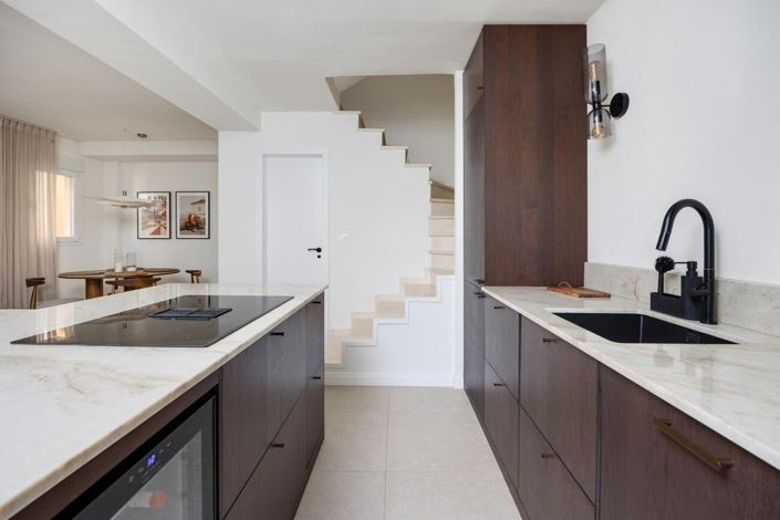 Image No.10-3 Bed Townhouse for sale