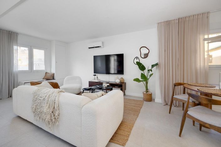 Image No.12-3 Bed Townhouse for sale