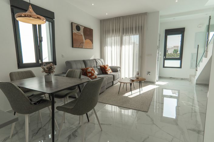 Image No.6-3 Bed Villa for sale