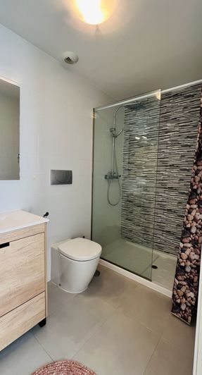 Image No.8-2 Bed Property for sale