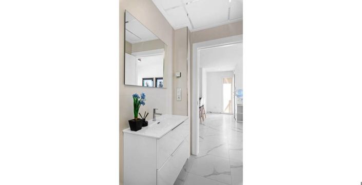 Image No.11-2 Bed Bungalow for sale