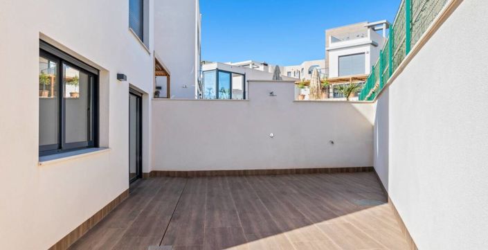 Image No.18-2 Bed Bungalow for sale