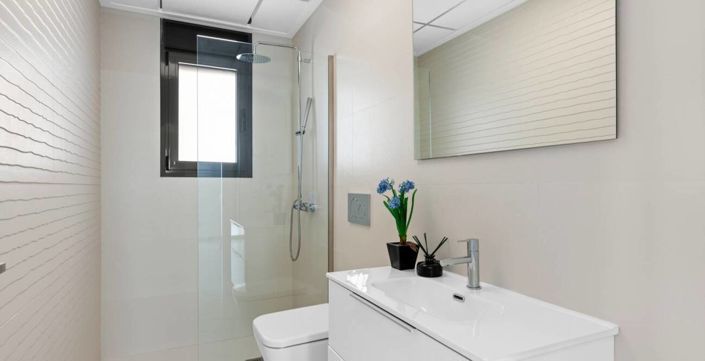 Image No.6-2 Bed Bungalow for sale