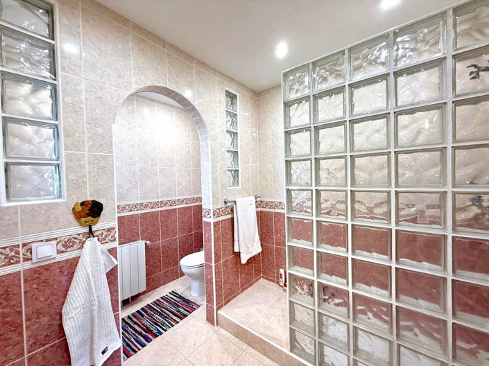 Image No.20-3 Bed Villa for sale