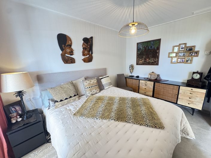 Image No.14-2 Bed Apartment for sale