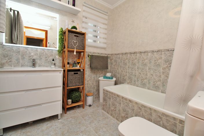 Image No.16-Villa de 4 chambres à vendre à Villamartin