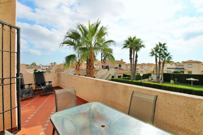 Image No.21-3 Bed Townhouse for sale