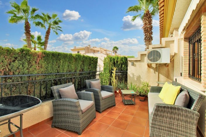 Image No.3-3 Bed Townhouse for sale