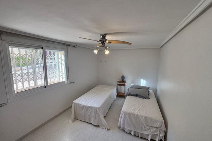 Image No.28-5 Bed Villa for sale