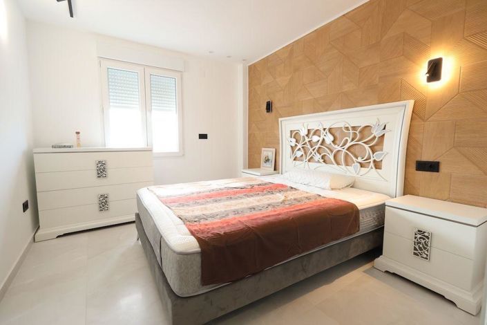 Image No.9-3 Bed Apartment for sale