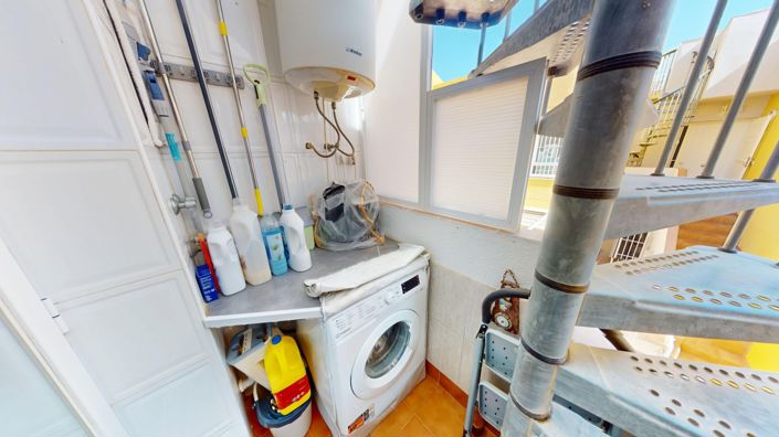 Image No.21-2 Bed Apartment for sale