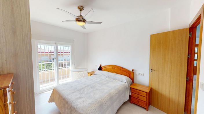 Image No.21-4 Bed Apartment for sale