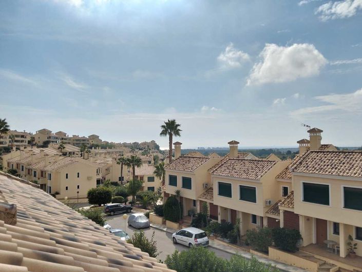 Image No.15-2 Bed Townhouse for sale