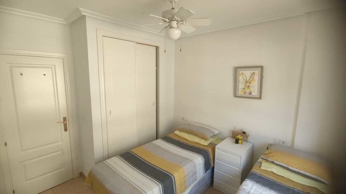 Image No.19-2 Bed Townhouse for sale