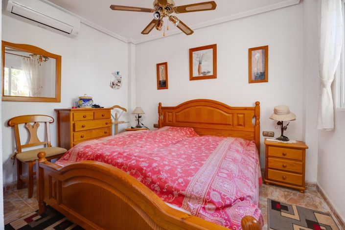 Image No.17-Villa de 4 chambres à vendre à Orihuela Costa