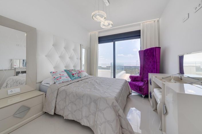 Image No.12-5 Bed Villa for sale