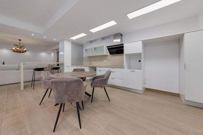 Image No.19-5 Bed Villa for sale