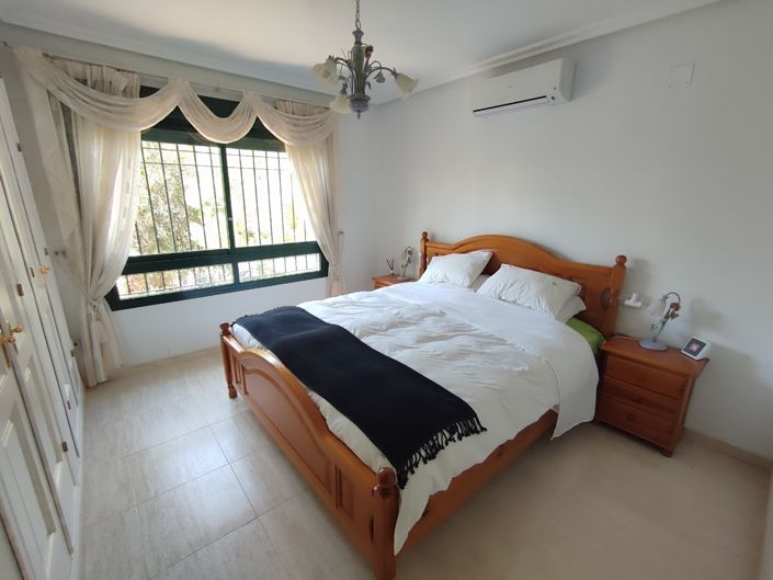 Image No.20-2 Bed Apartment for sale