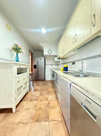 Image No.9-4 Bed House for sale