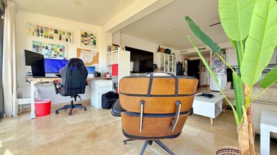 6967d4e402dd5img9146