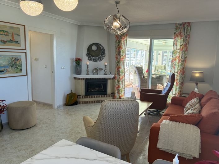 Image No.12-2 Bed Property for sale