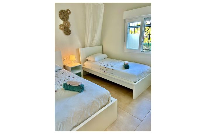 Image No.10-2 Bed Apartment for sale